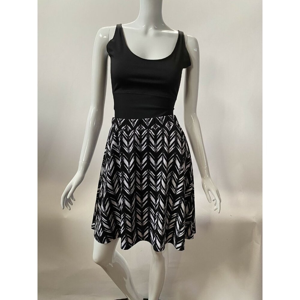 Joe B By Joe Benbasset Womens Flare Skirt Black White Herringbone Stretch M